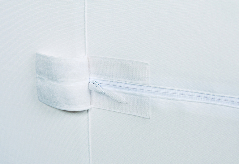 Anti-bedbug mattress cover